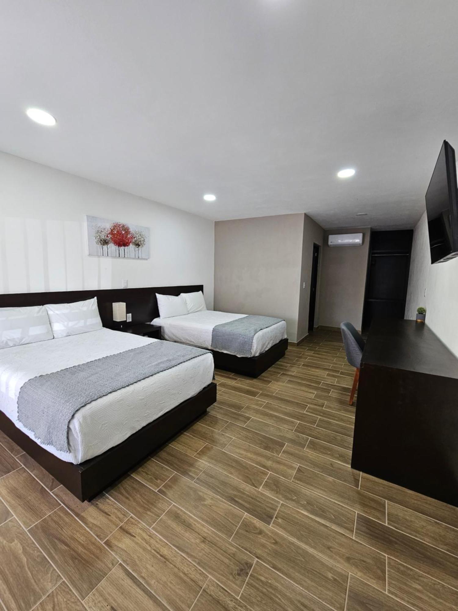 Hotel Ejecutivo Aeropuerto Alvaro Obregon Esterno foto